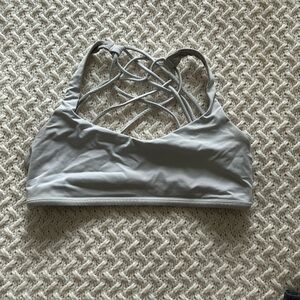 Lululemon free to be wild bra